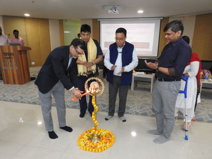 Day long meeting with Master Trainers (MTs) & Block Supervisors (BSs) associated under Jute-ICARE Scheme- lightening the lamp by MD, JCI